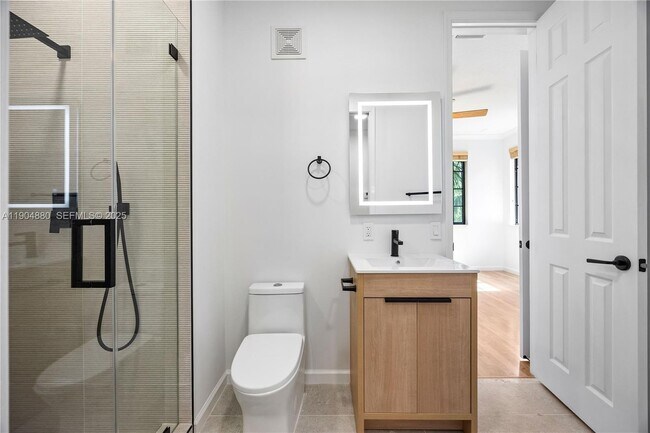 Building Photo - 2790 Center Ct Dr