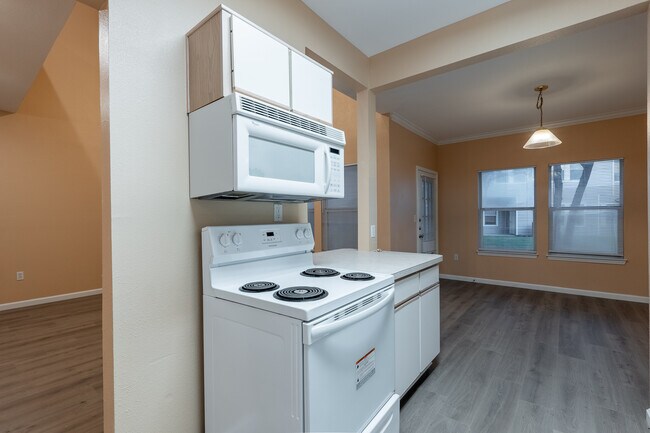 Building Photo - 1236 Canyon Creek Cir