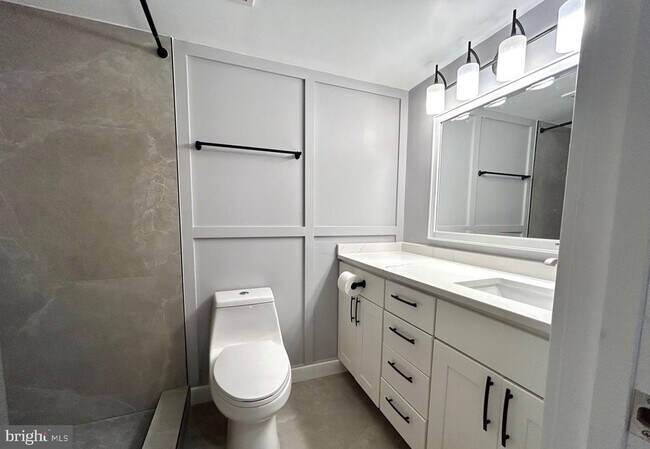 Building Photo - 15777 Easthaven Ct