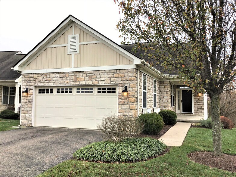 Primary Photo - 5298 Fredericks Stand