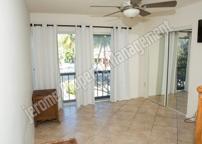 Building Photo - 98442 Windward Ave