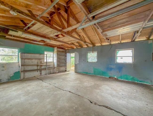 Building Photo - 1751 Pepper Dr