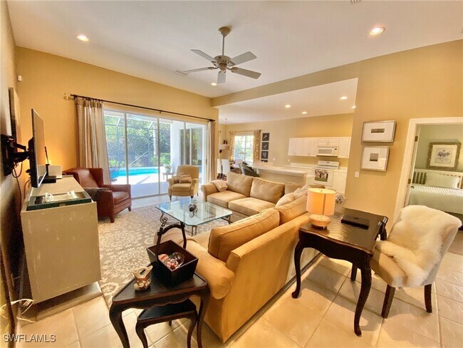 Building Photo - 15590 Vallecas Ln