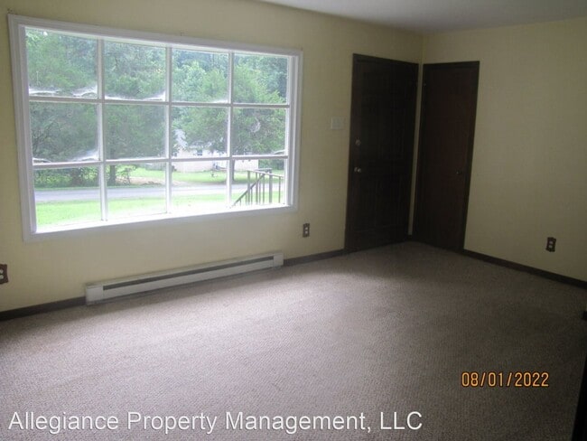 Building Photo - 3 br, 1.5 bath House - 6618 Davis Rd