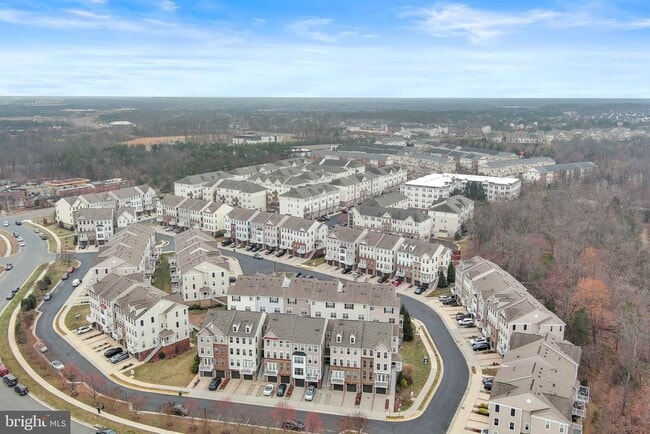 Building Photo - 24660 Caribou Square
