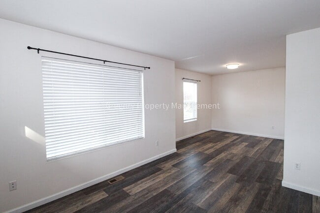 Building Photo - 15431 40th Dr SE
