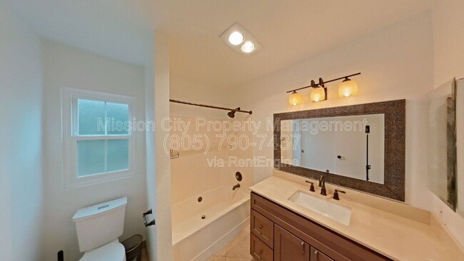 Building Photo - 432 Via Rosa