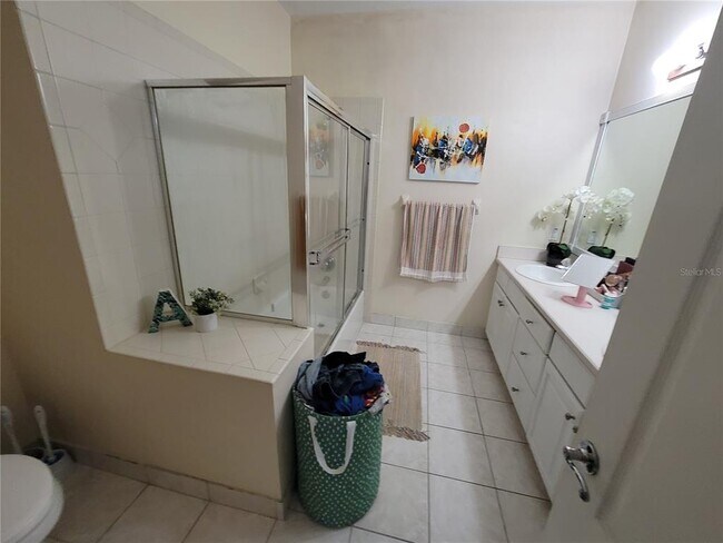 Building Photo - 1727 St Tropez Ct