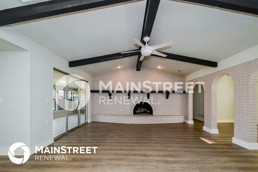 Building Photo - 2505 Westridge Dr