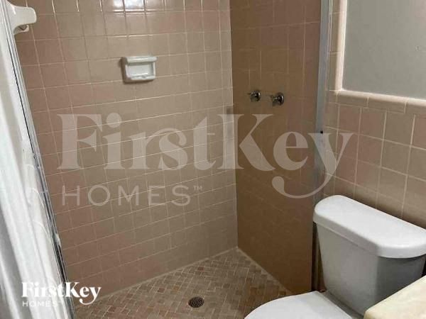 Building Photo - 581 Carlouetta Rd