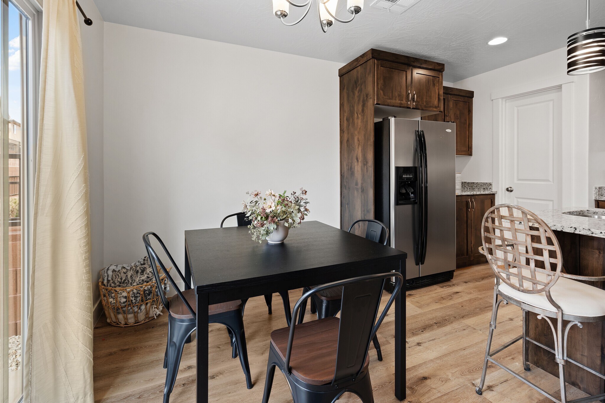 Building Photo - 5862 S Challenger Way