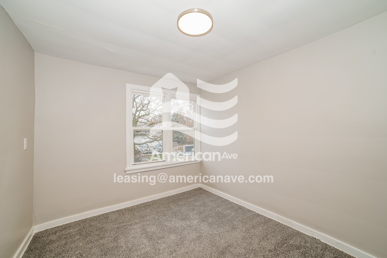 Building Photo - 120 S Cedar St