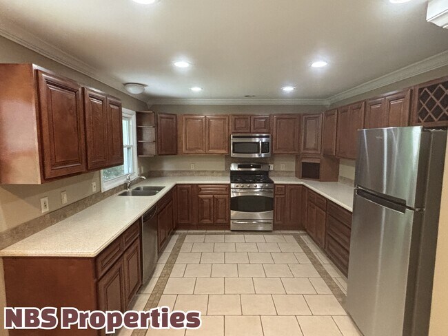 Building Photo - 6919 Haverhill Dr NW