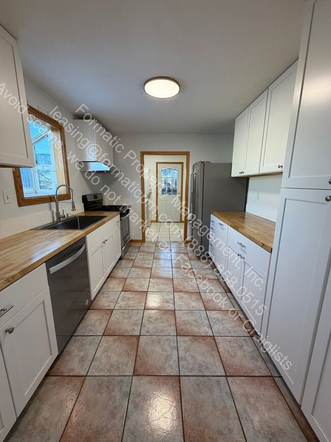 Building Photo - Pet Friendly - 3 Bed 2.5 Bath Charming Home in the Heart of Dacono with Small-Town Appeal