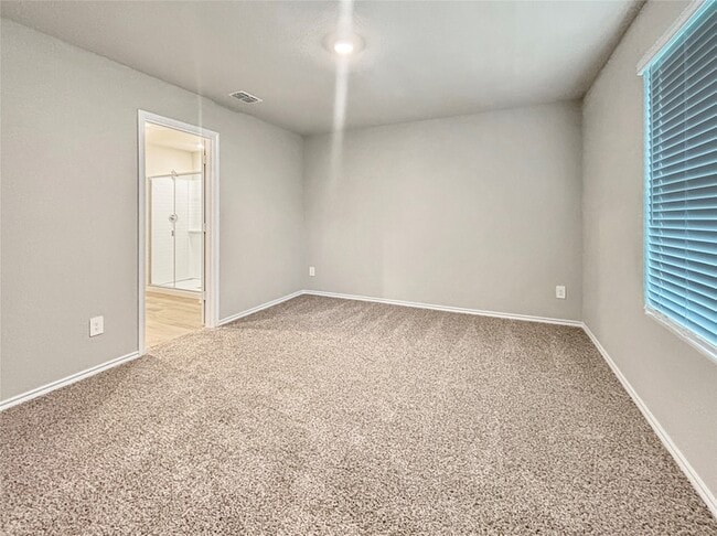 Building Photo - 5544 Flannel Ln
