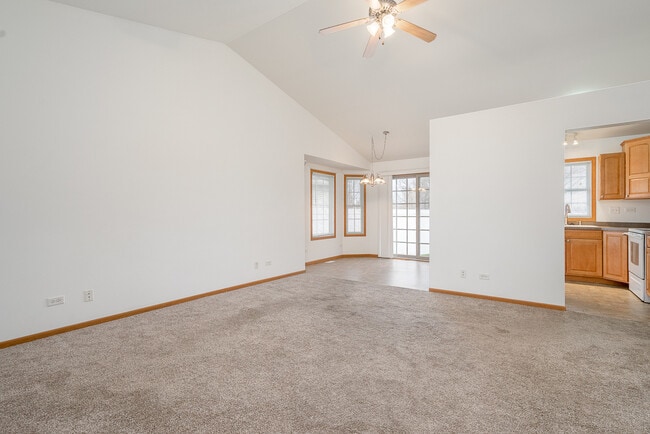 Building Photo - 250-260 S McGinty St