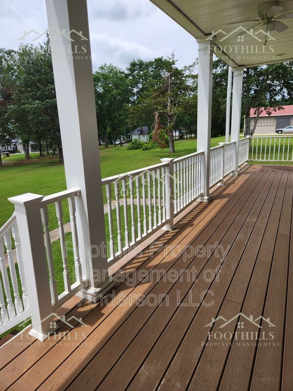 Building Photo - 128 Hudgins Lake Rd