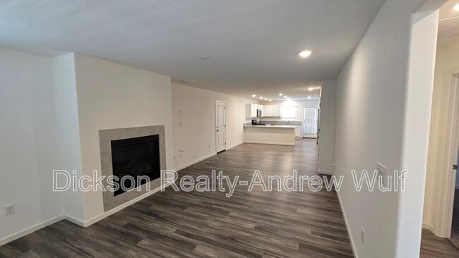 Building Photo - 677 McGill Dr