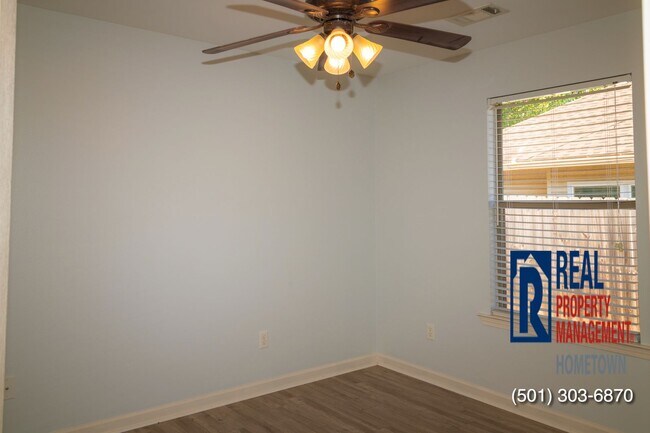 Building Photo - 104 Austin Ln