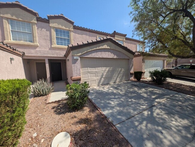 Building Photo - 2520 Sierra Luna Ave
