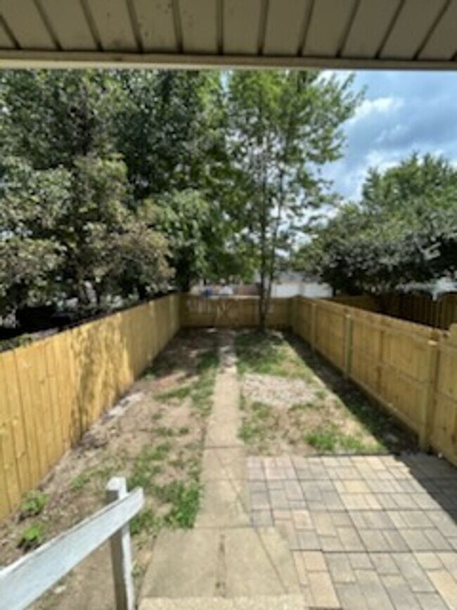 Building Photo - 1378-1380 Hamlet (Park)
