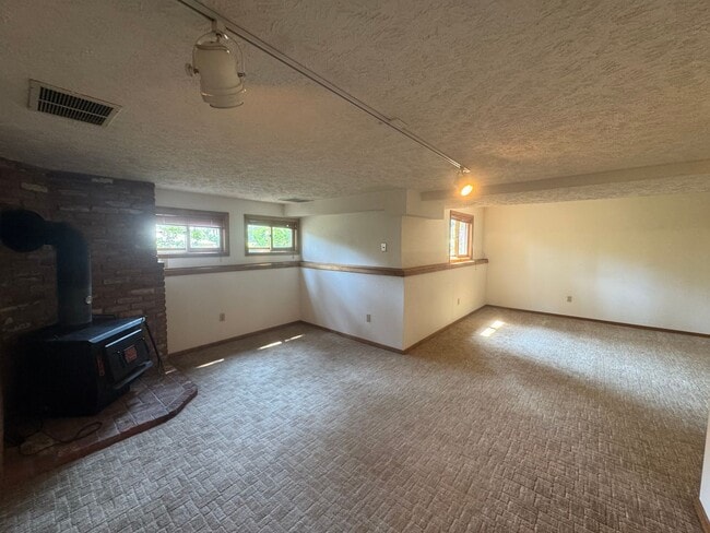 Building Photo - Charming 3 Bed, 3 Bath Home in Spokane Val...