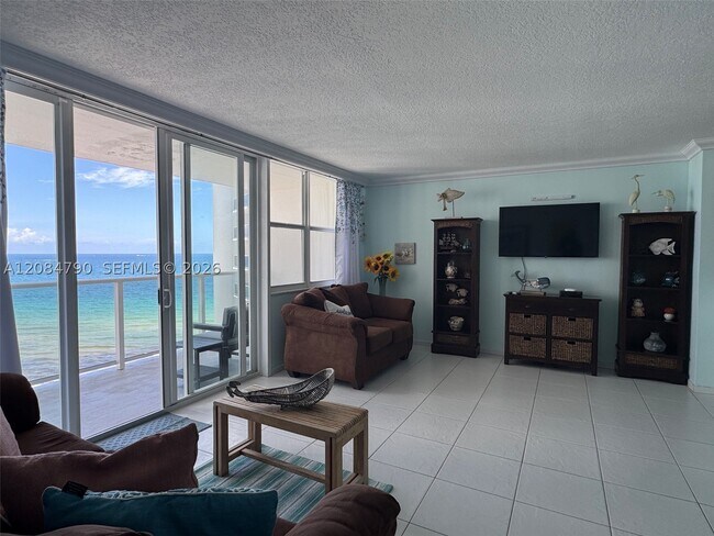 Building Photo - 3180 S Ocean Dr