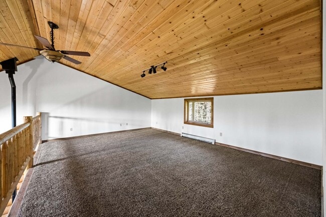 Building Photo - 3650 Apache Ct