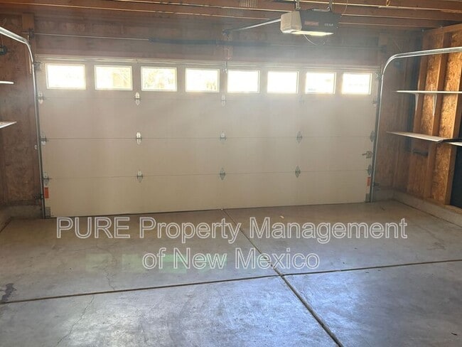 Building Photo - 404 Desert Rock Dr SW