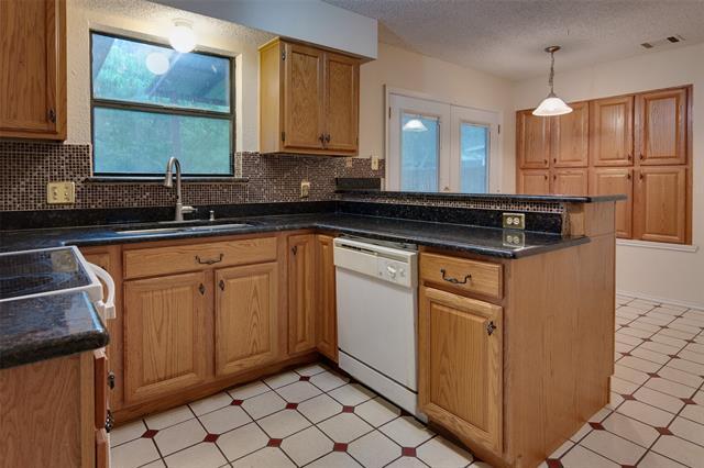 Building Photo - 4106 Countryside Dr