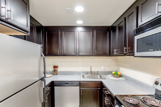 2BR, 1BA - 875 SF - Convenient Living near Historic Humboldt District!