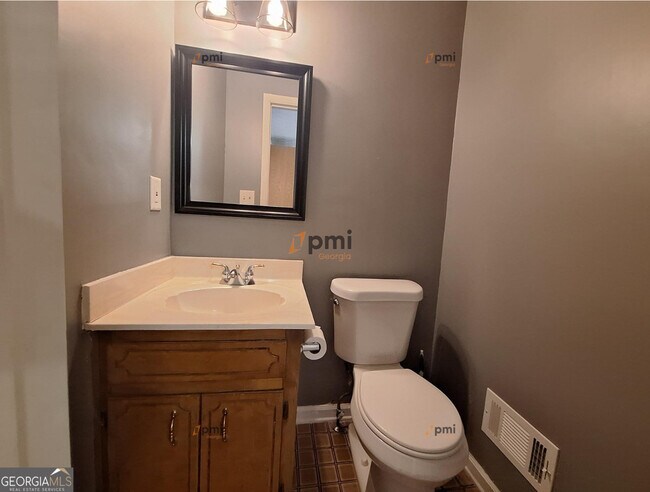 Building Photo - 4103 Renard Way