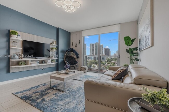 Building Photo - 3900 Biscayne Blvd