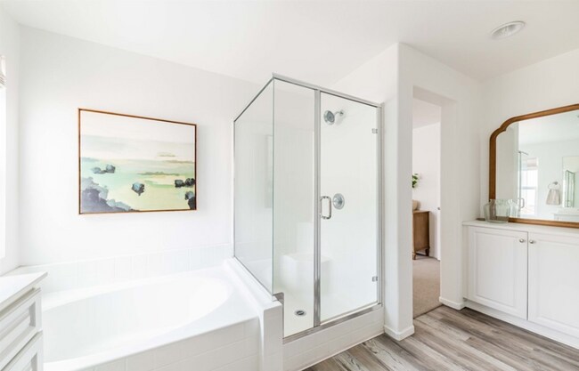 Building Photo - Spacious 3 Bed / 2.5 Bath Home in Chula Vista – Available May 15th