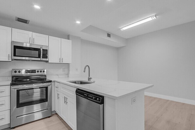Building Photo - 2916 Tuscany Ct
