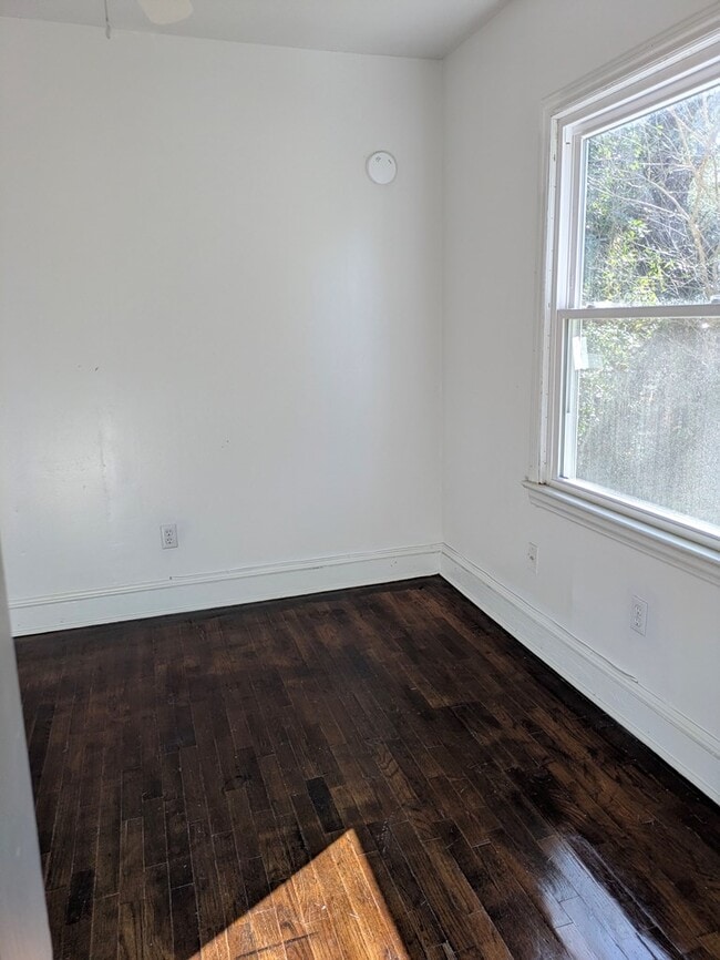 Building Photo - 7142 Martins Siding Rd