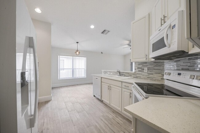Building Photo - 172 Jones Creek Dr