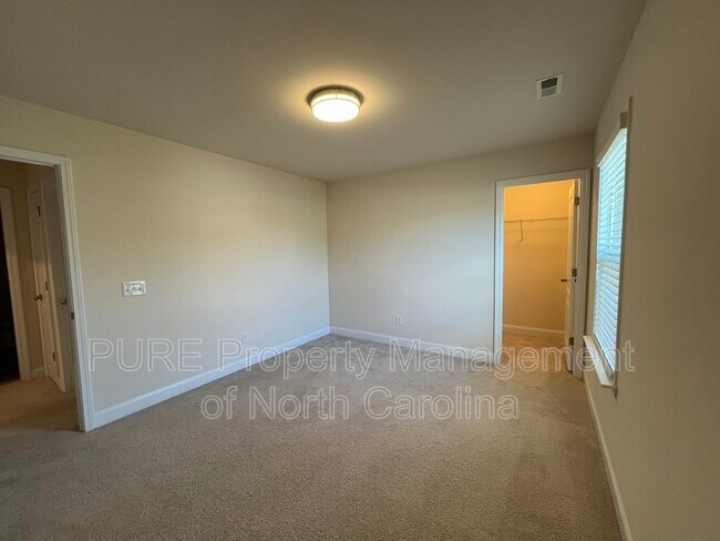Building Photo - 5302 Tilley Manor Dr