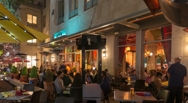 Building Photo - 465 Calderon Ave