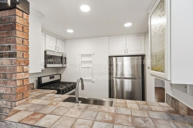 Building Photo - 381 Orange Blossom