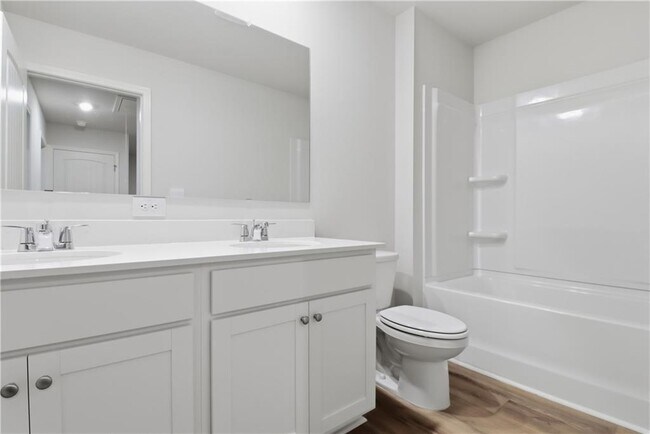 Building Photo - 56 Berryville Dr
