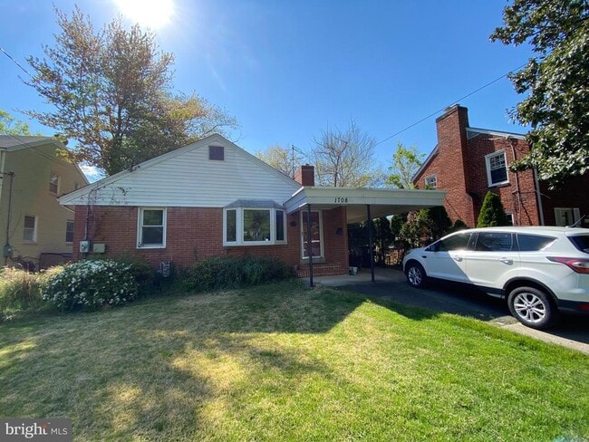 Building Photo - 1708 N Roosevelt St