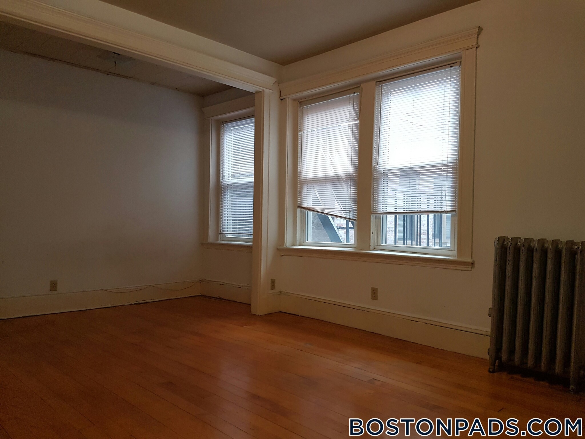 Building Photo - 46 Westland Ave