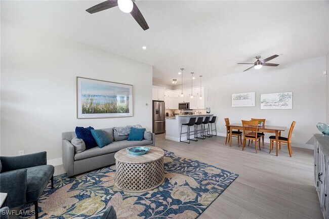 Building Photo - 1395 Curlew Ave