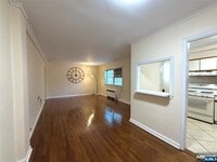 Building Photo - 420 Fairview Ave