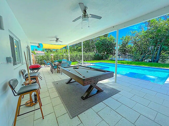 Building Photo - 200 NW 86th St