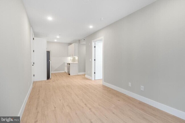 Building Photo - 1144 Frankford Ave