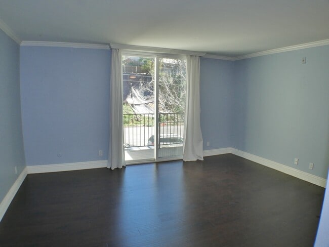 Building Photo - 2850 Reynard Way