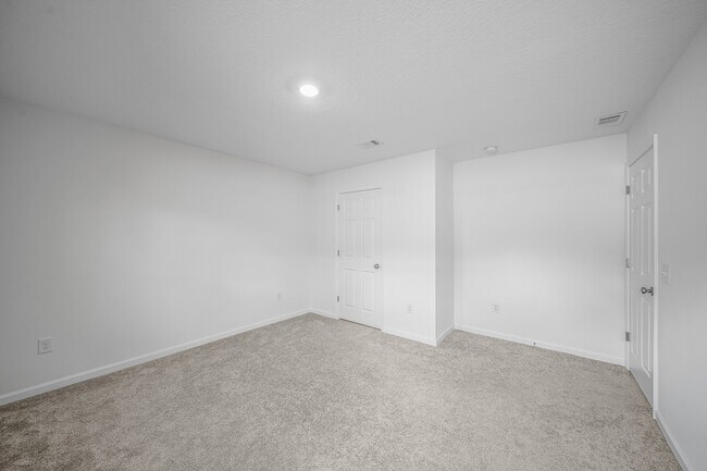 Building Photo - 8739 Schooner Ln