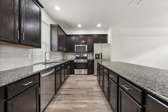 Building Photo - 3328 Masters Point Dr